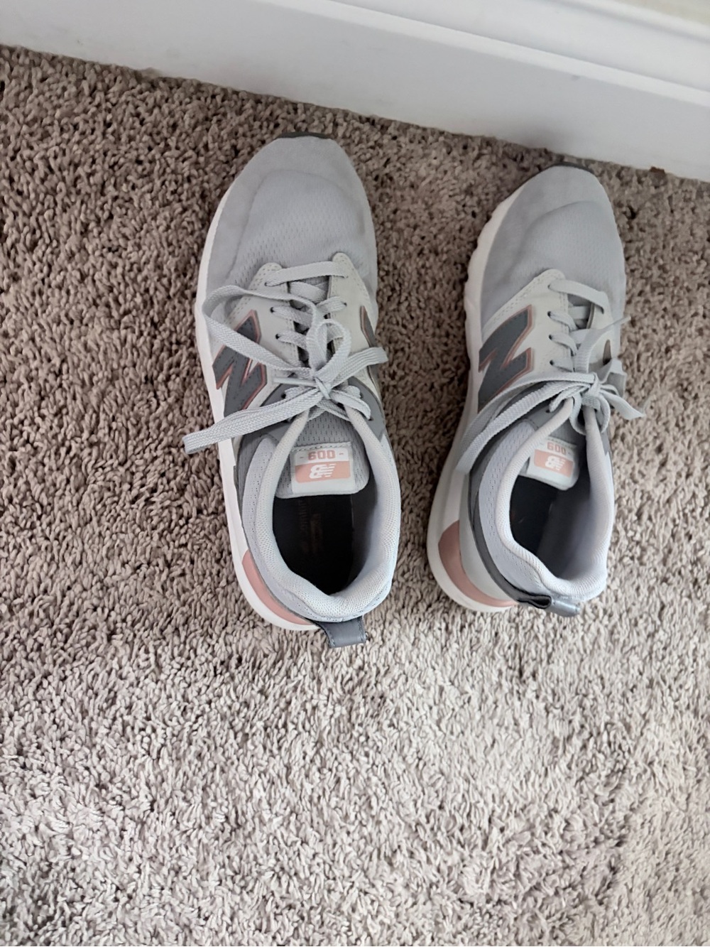 New Balance Light Gray Sneakers with Pink Accents